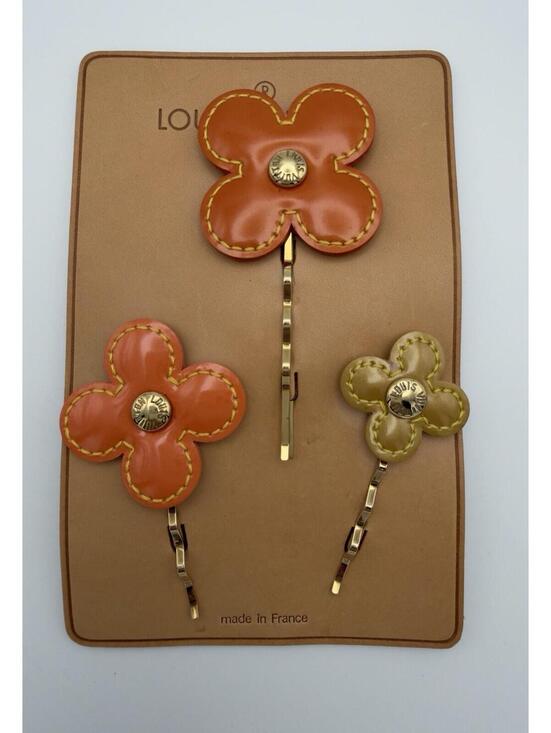 Louis Vuitton Accessories - Vintage Louis Vuitton Set Of 3 Vernis Leather Flower Hairpins Gold Hardware
